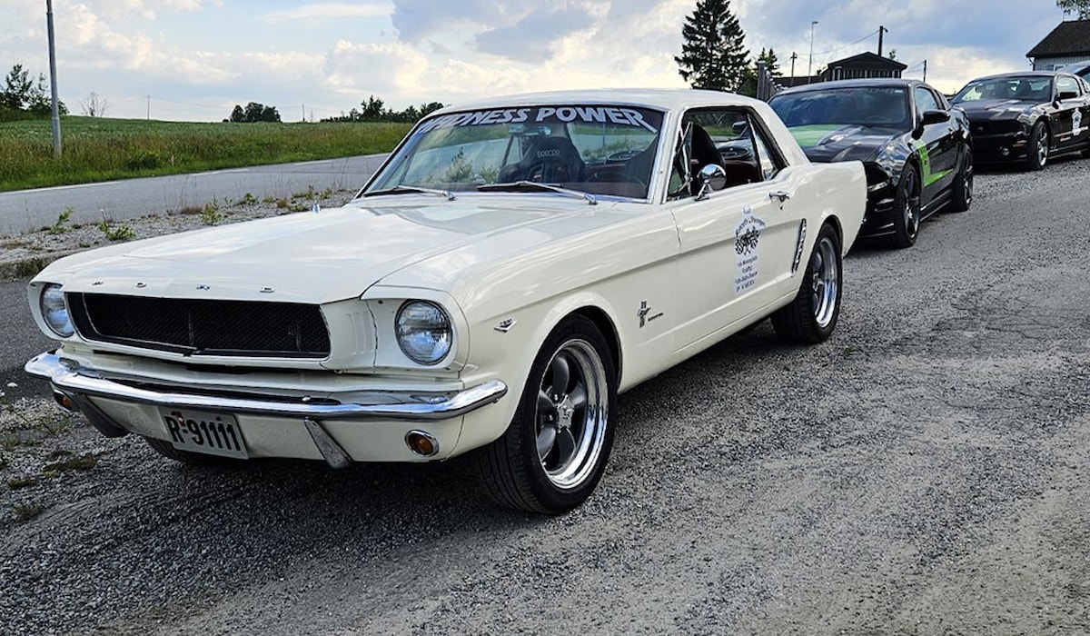 Kenneth Lilleengen sin gamle Ford Mustang