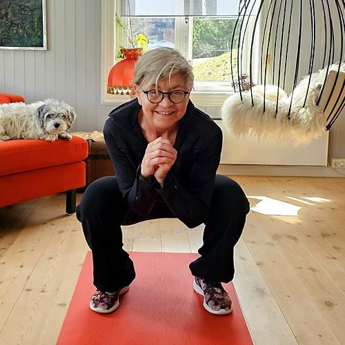 Siri Norderhus trener hjemme, med Hjertekampen