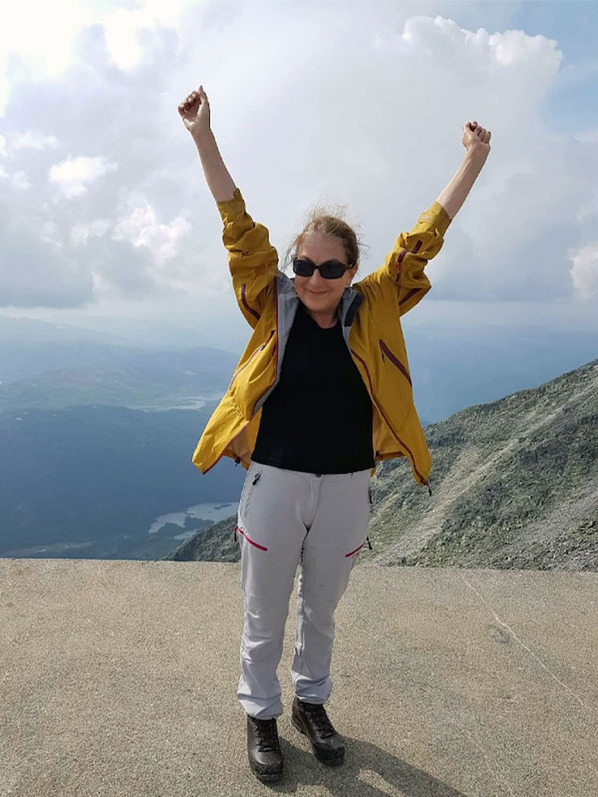 Anne-Lise Fjørtoft Fjellstad på Gaustatoppen