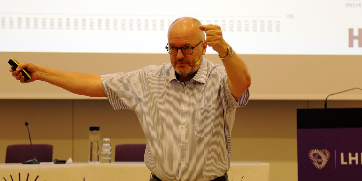 Gunnar Bovim holder tale til landsmøtet